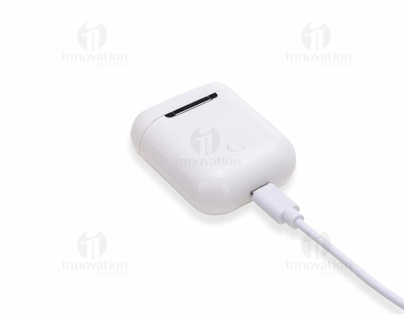 Fone de ouvido bluetooth de alta qualidade para uma experiência musical imersiva em qualquer lugar. Leve, moderno e prático, ideal para quem ama música e praticidade no dia a dia. Conecte-se sem fios e desfrute de um som nítido e envolvente. Perfeito para acompanhar suas atividades diárias, sem se preocupar com fios emaranhados. Aproveite a liberdade de movimento e a qualidade do som que você merece. Adquira já o seu!