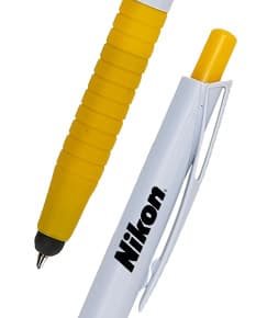 Caneta plástica touch para escrita suave e precisa. Ideal para uso em casa, na escola ou no escritório. Com ponta retrátil e design ergonômico, garante conforto ao escrever. Perfeita para anotações, desenhos e trabalhos escolares. Adquira já a sua!