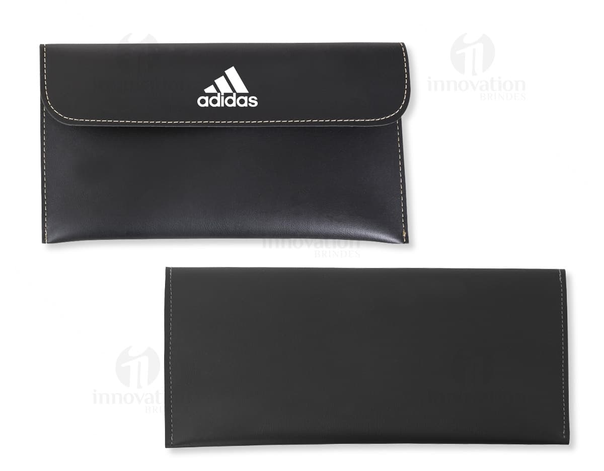 Pasta envelope de couro marrom para escritório e negócios. Ideal para armazenar dinheiro, documentos e objetos pessoais. Design elegante e textura de alta qualidade. Adquira já a sua!