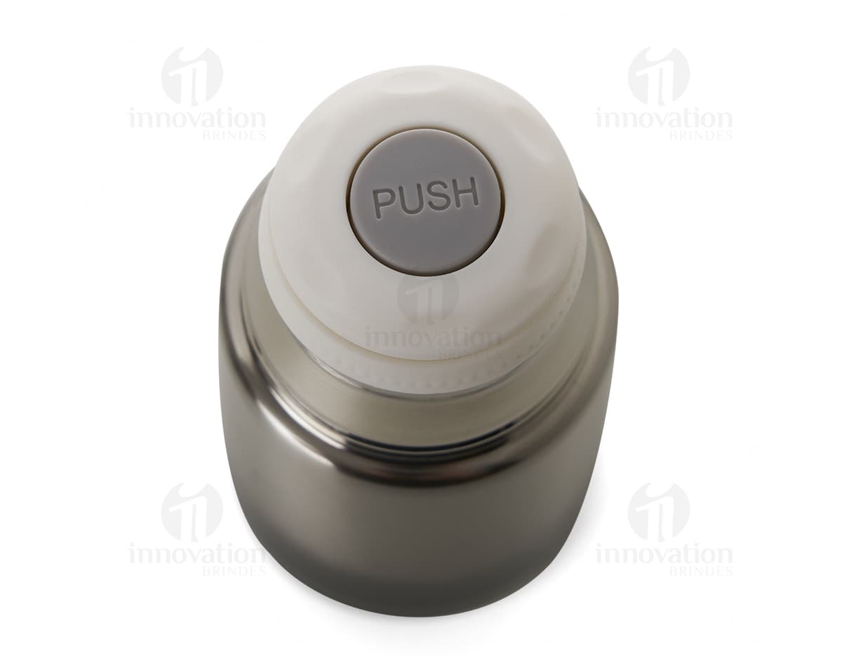 Garrafa Térmica 250ml - Mantenha suas bebidas quentes ou frias por mais tempo com nossa garrafa térmica de alta qualidade. Feita em aço inoxidável, é perfeita para viagens, trabalho ou academia. Seu design elegante e compacto a torna ideal para usar em qualquer lugar. Adquira já a sua!