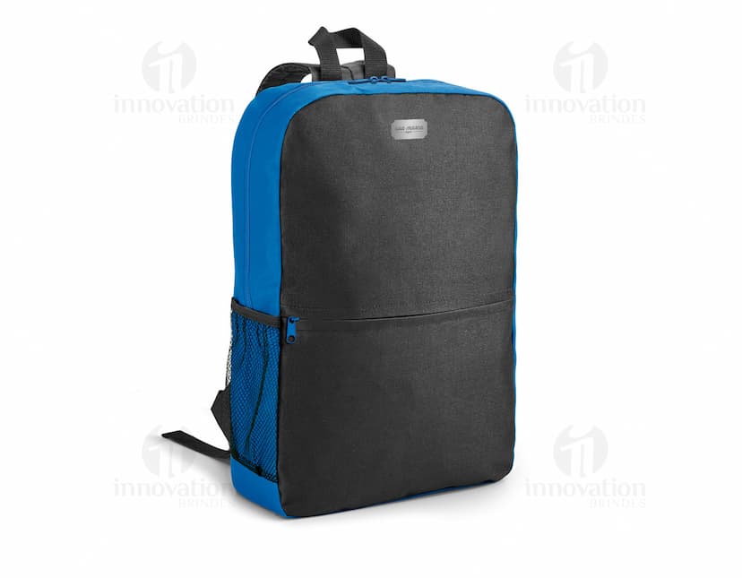 Mochila preta em couro 600D para notebook de 15.6 polegadas, com alça e zíper, ideal para viagens de negócios. O produto é moderno, elegante e possui espaço de armazenamento para documentos e acessórios pessoais. Elegante e funcional para o escritório e para viagens de negócios.
