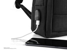 Mochila para notebook preta em couro, perfeita para viagens de negócios ou lazer. Design moderno e profissional, ideal para
