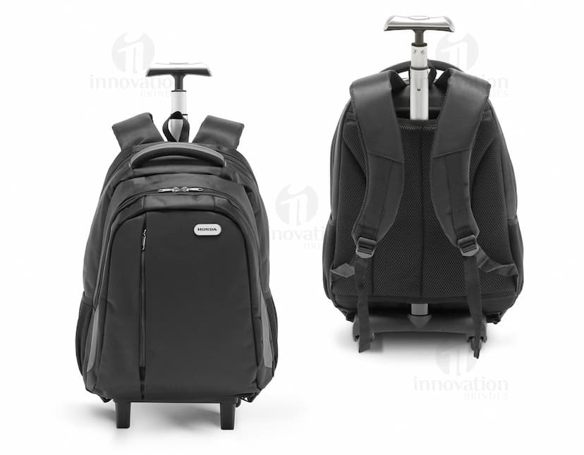 Mochila para notebook de couro moderna e contemporânea, perfeita para viagens e passeios. Com amplo espaço interno, alças confortáveis e design elegante, é o acessório ideal para quem busca estilo e praticidade. Leve seu equipamento com segurança e estilo em qualquer lugar.