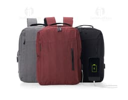 Retro leather travel backpack, perfect for your next adventure! With a fashionable design and sturdy handle, it's ideal for