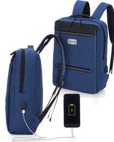Mochila preta de couro moderna para viagens de negócios e estilo pessoal. Confeccionada em material de alta qualidade com fecho em zíper, perfeita para armazenar seus pertences com segurança e elegância. Ideal para executivos e profissionais que buscam praticidade e sofisticação em suas jornadas. Adquira já a sua e esteja preparado para suas próximas aventuras com muito estilo.