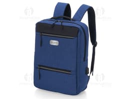 Modern black leather backpack for business travel and personal style. Made from high-quality material with a zipper closure