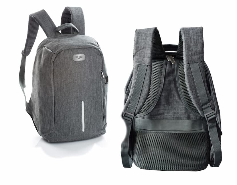 Mochila para Notebook em Couro Marrom: Perfeita para Viagens de Negócios. Com design moderno e seguro, essa mochila é ideal para transportar seu equipamento com estilo e praticidade. Aproveite a qualidade e sofisticação dessa peça chave para o seu dia a dia.