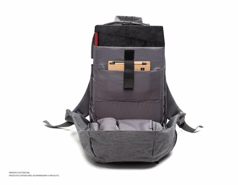Mochila para notebook em couro marrom vintage, perfeita para viagens de negócios e escritório. Feita em couro resistente, possui compartimento seguro para laptop e alças confortáveis para transporte. Estilo e funcionalidade em um único produto. Compre já!