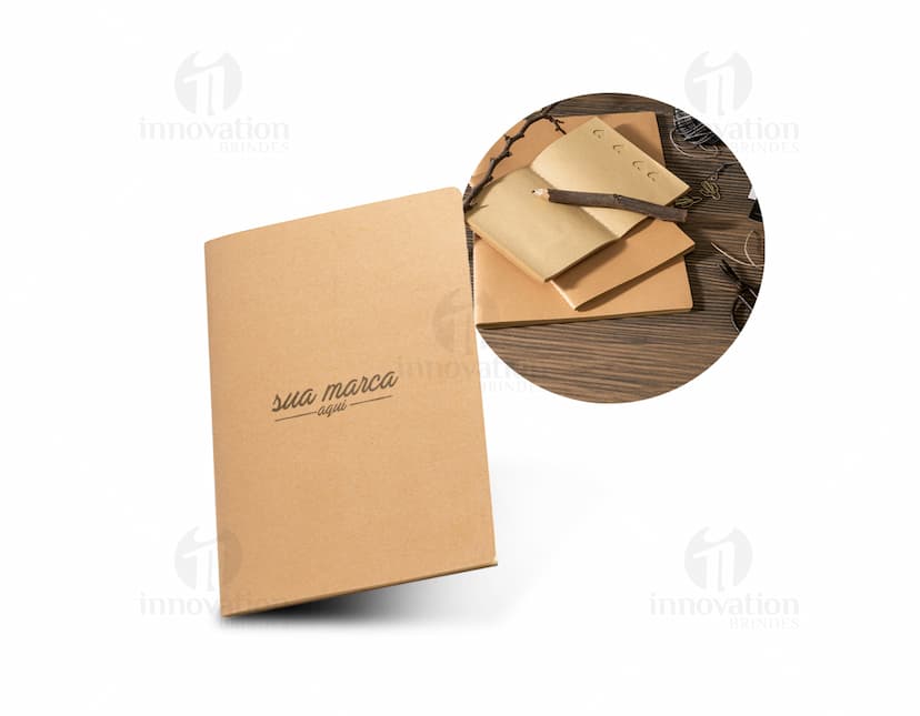 Bloco de anotações ecológico feito de papel reciclado, ideal para manter suas notas organizadas no dia a dia. Embalagem de cartão resistente para proteger o produto durante o envio. Perfeito para uso em ambientes de negócios. Garanta o seu e contribua com o meio ambiente. Peça já o seu bloco de anotações ecológico!