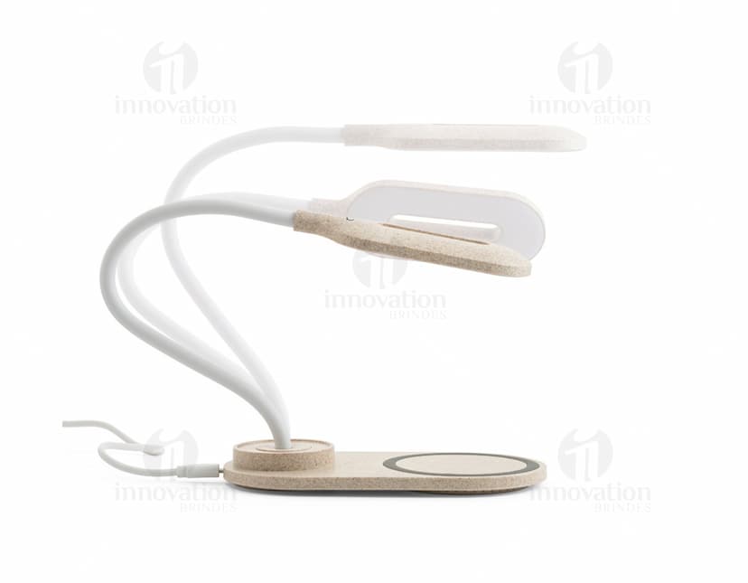 Luminária com carregador: moderna, prática e funcional. Ideal para iluminar o seu espaço de trabalho enquanto recarrega seus dispositivos. Design elegante e contemporâneo, perfeita para ambientes de negócios. Tenha acesso rápido e fácil à tecnologia com este item incrível. A luminária com carregador é a combinação perfeita de estilo e utilidade. Ilumine e recarregue com um único acessório! Ideal para desktops, escritórios e home offices. Adquira já a sua!