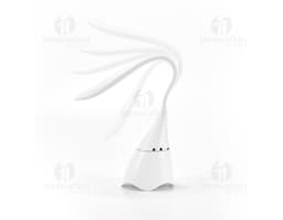 Lámpara moderna y elegante para iluminar tu espacio de trabajo. Con un diseño innovador y tecnología de punta, esta lámpara