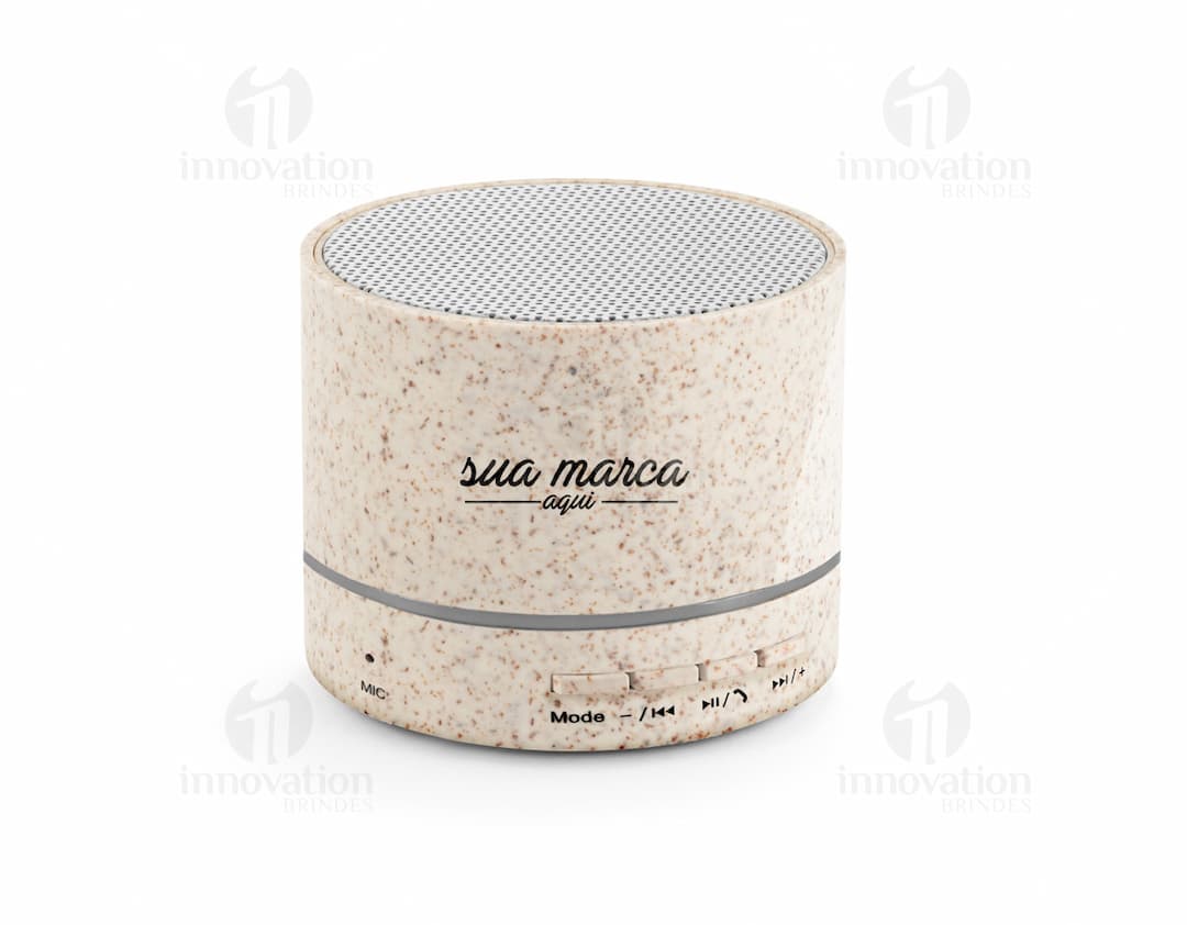 A caixa de som é a companhia perfeita para a sua mesa de trabalho. Com um design clean e colorido, este acessório de negócios isolado possui um armazenamento espaçoso para todos os seus gadgets. Adquira já a sua e aumente a produtividade com muito mais estilo!