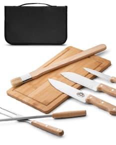 Kit churrasco - Conjunto de utensílios em aço inoxidável para churrasco em família. Faca afiada e garfo de aço, espátula de madeira e ferramentas de qualidade para um jantar tradicional. Ideal para carpintaria e cozinha. Kit completo e isolado. Adquira já o seu!