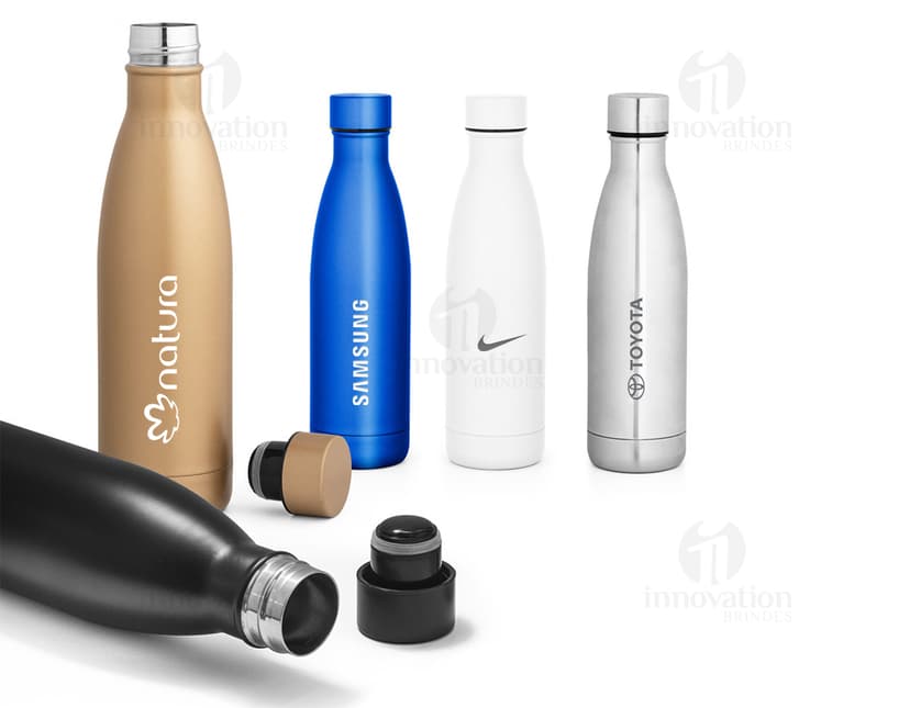 Garrafa Térmica 500ml - Mantenha suas bebidas frescas por mais tempo! Ideal para levar água, café ou chá. Design clean e transparente. Perfeita para manter a hidratação durante o dia. Aproveite a praticidade dessa garrafa térmica e garanta a saúde e o bem-estar. Além de ser um item essencial para manter a higiene e a praticidade no dia a dia. Adquira já a sua!