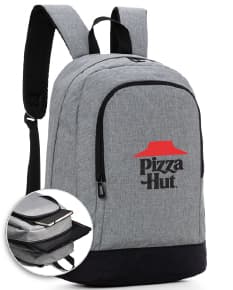 Mochila para notebook preta em couro, moderna e elegante para o seu dia a dia de trabalho. Com amplo espaço interno e confortável alça de transporte. Ideal para quem busca estilo e praticidade. Acesse já e garanta a sua!