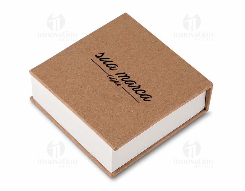 Bloco de anotações de papelão para organização e estudo. Embalagem resistente para transporte e armazenamento de documentos. Ideal para manter suas anotações sempre à mão. Aproveite a sabedoria de ter suas ideias sempre registradas.