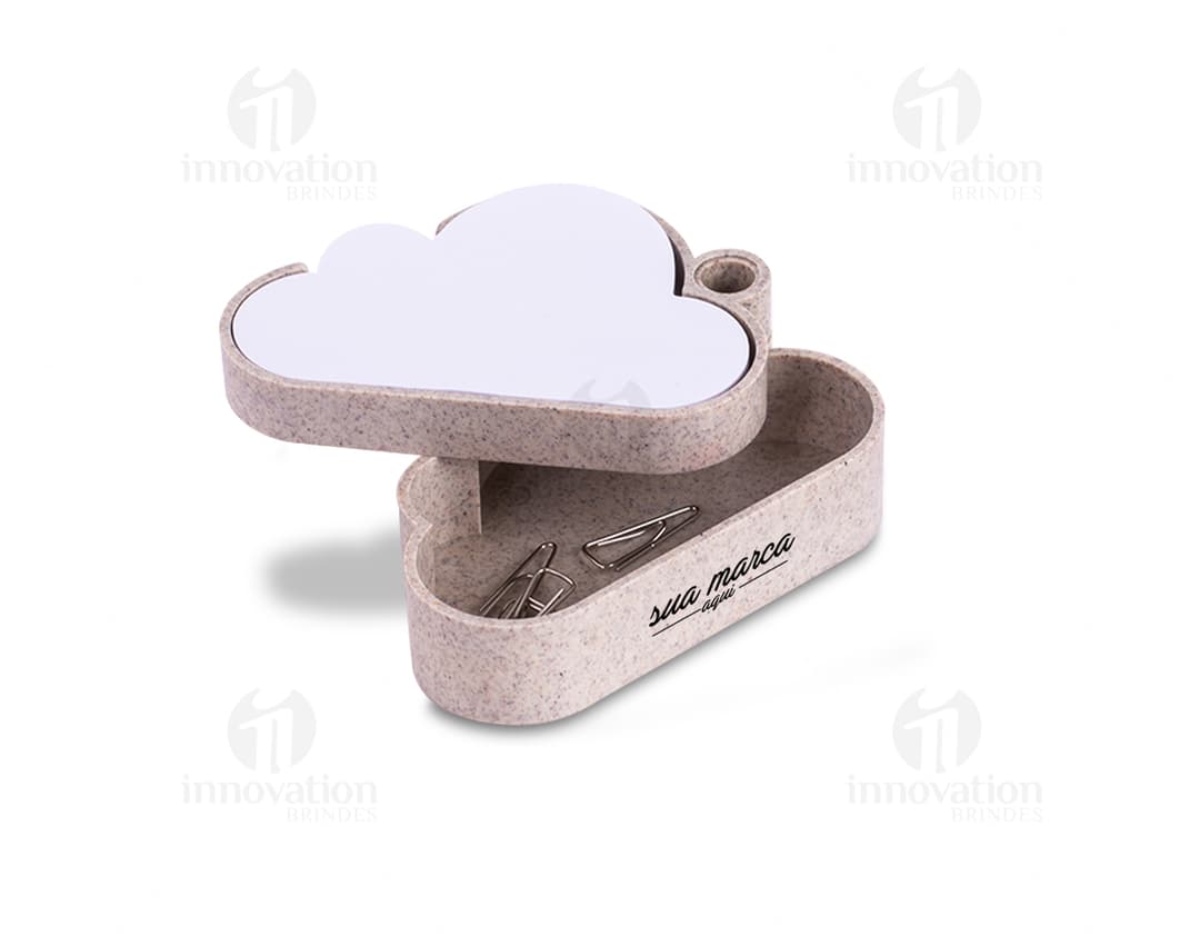 Kit escritório com equipamentos de alta tecnologia e balanceamento perfeito. Mouse preto e caneta prata para conexão e