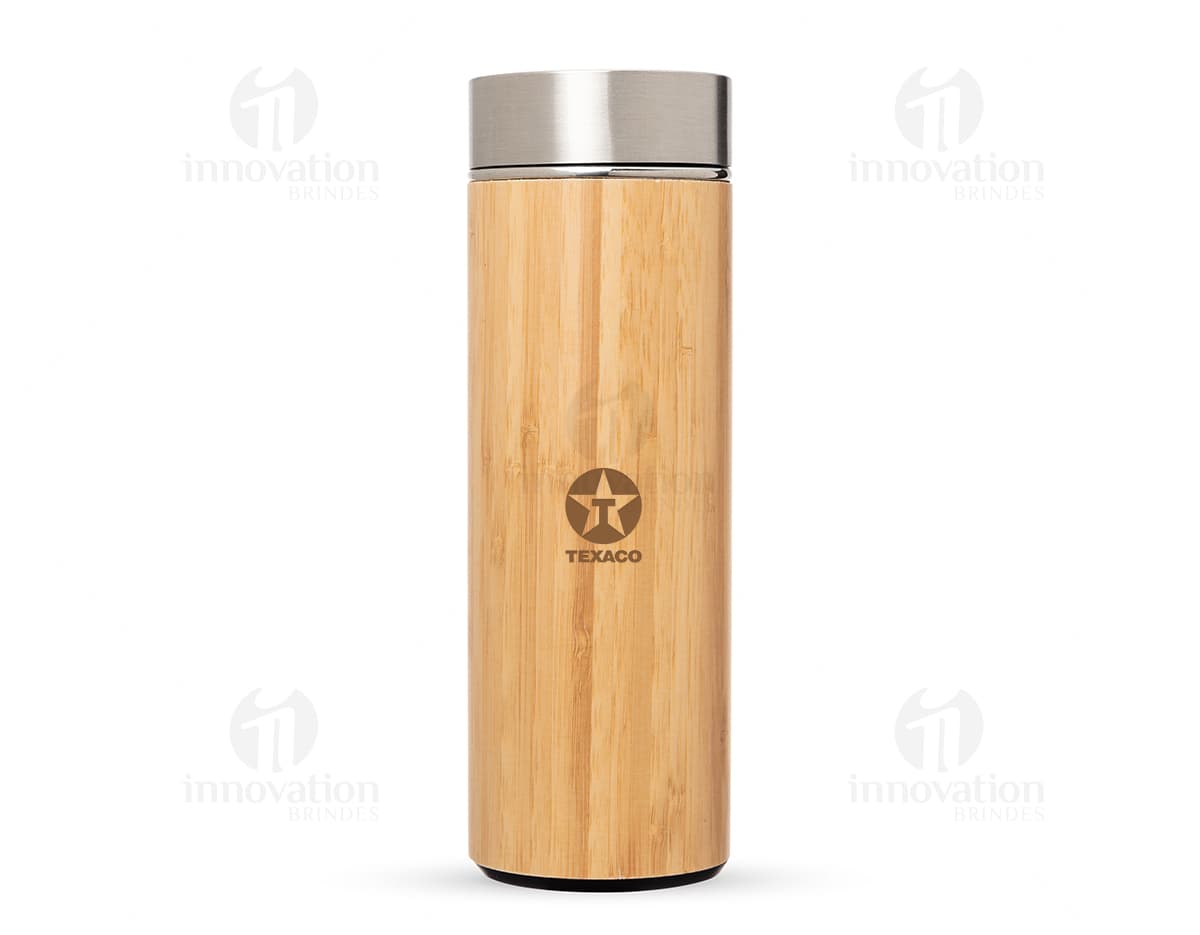 Garrafa térmica 400ml - Mantenha suas bebidas quentes ou geladas por mais tempo com esta garrafa térmica prática e eficiente. Fabricada com materiais de alta qualidade, seu design moderno e compacto a torna ideal para uso diário. Perfeita para levar para o trabalho, academia, viagens e muito mais. Tenha sempre sua bebida preferida na temperatura perfeita! Compre já a sua garrafa térmica 400ml e desfrute de praticidade e qualidade.