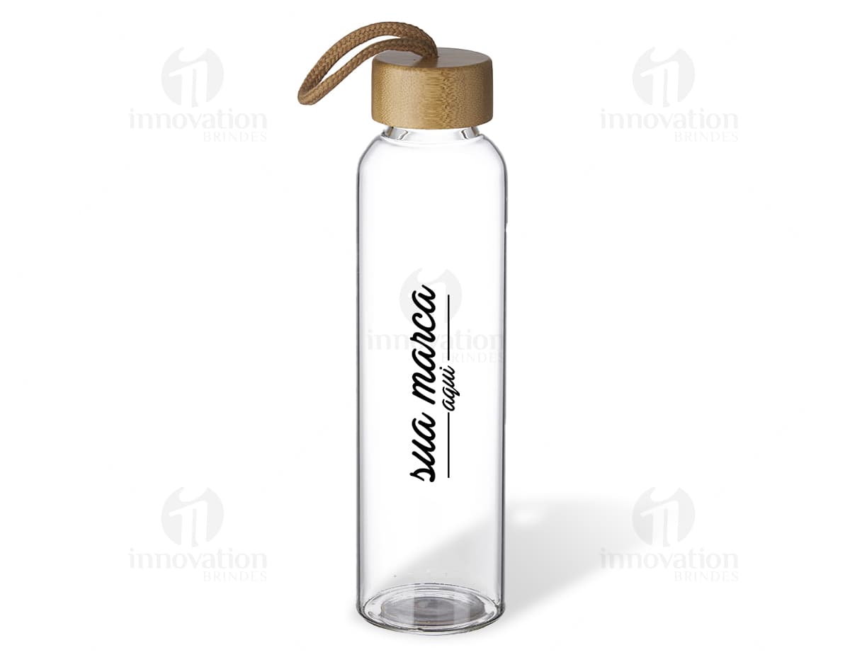 Squeeze de vidro 600ml para cuidar da sua saúde com estilo e praticidade. Ideal para levar sua bebida preferida para onde quiser. Feito com material de qualidade, resistente e durável. Garanta já o seu!
