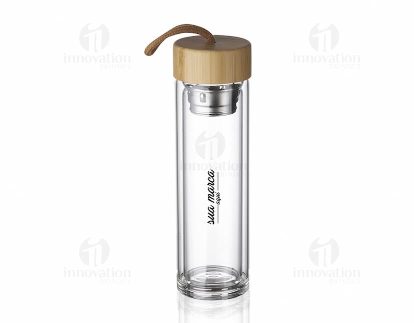 Squeeze de vidro 360ml - Ideal para manter-se hidratado com estilo e elegância. Feito com material de alta qualidade, proporciona praticidade e sofisticação no seu dia a dia. Perfeito para levar em viagens, no trabalho ou na academia. Garanta já o seu!