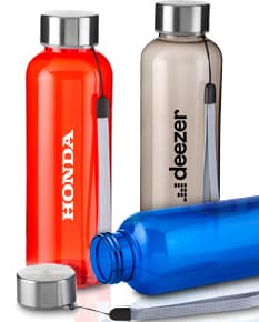 Squeeze plástico 500ml - Garrafa de plástico transparente para líquidos saudáveis e frescos. Perfeita para levar água, sucos e vitaminas para onde você for. Ideal para manter a hidratação durante o dia. Prático e leve, com tampa higiênica. Adquira já o seu!