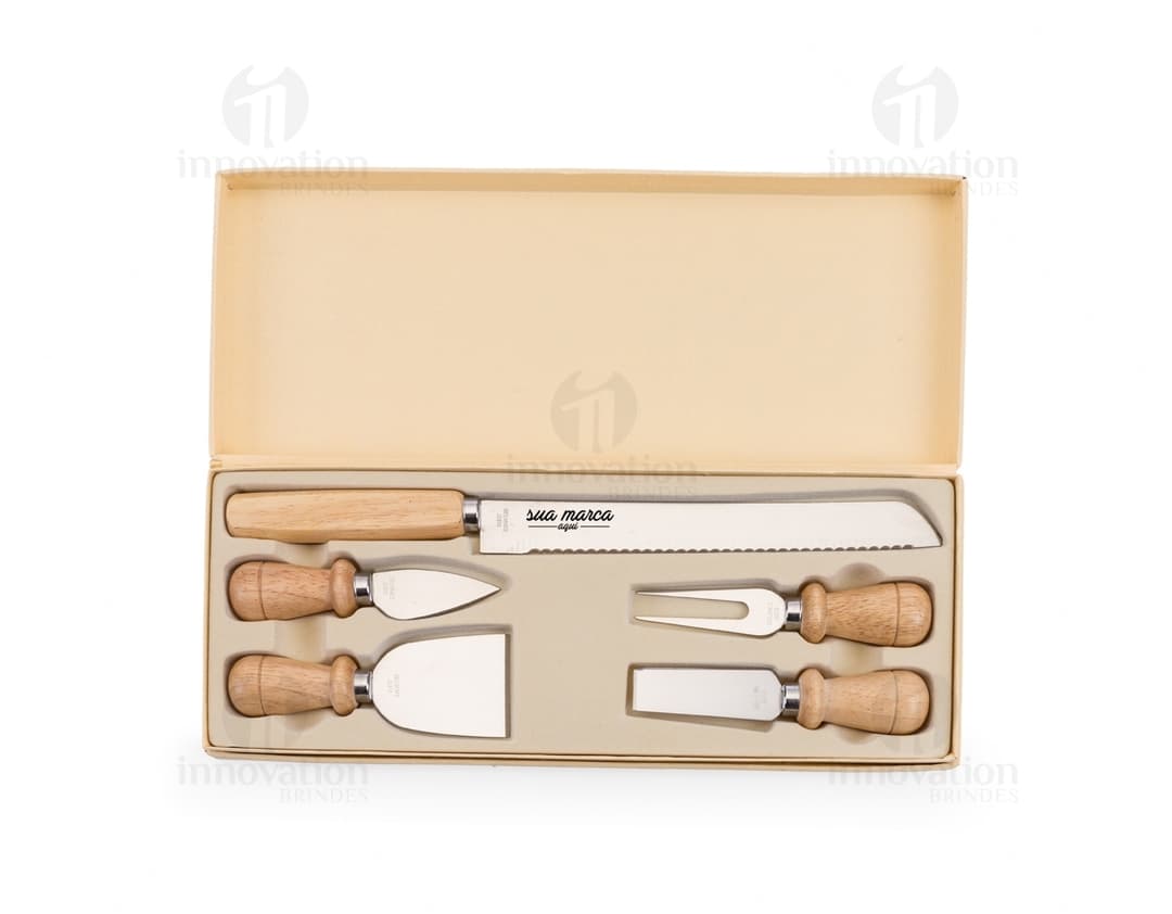 Conjunto de queijo: Kit moderno com 5 peças elegantes para suas reuniões. Ideal para degustar seus queijos favoritos com estilo. Adquira já o seu!