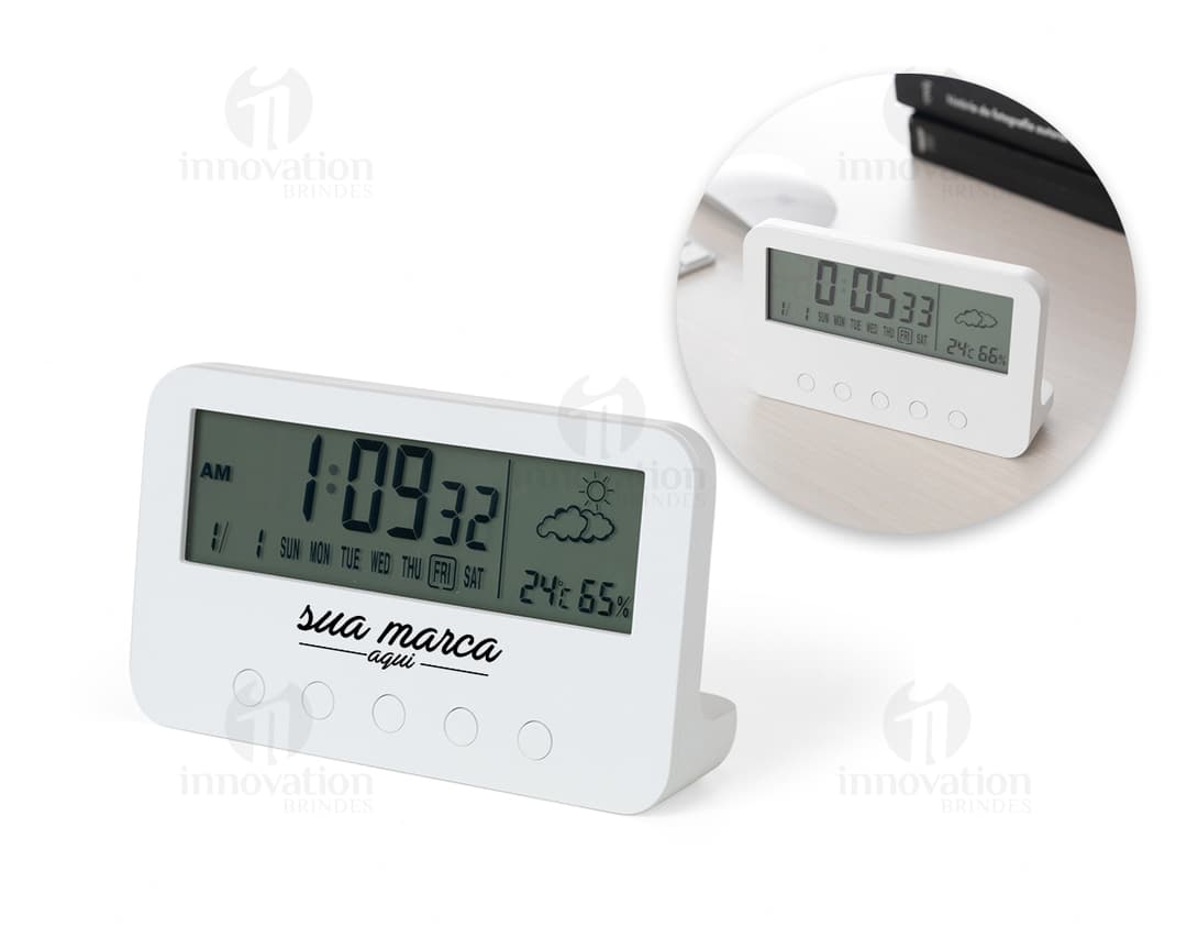 High-tech digital clock, perfect for keeping track of time in your business. A precise and efficient tool to manage your