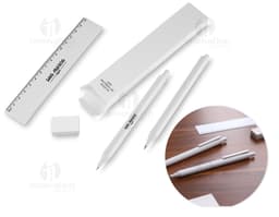 O kit de escritório é perfeito para estimular a sua criatividade e produtividade no trabalho. Composto por papel, lápis