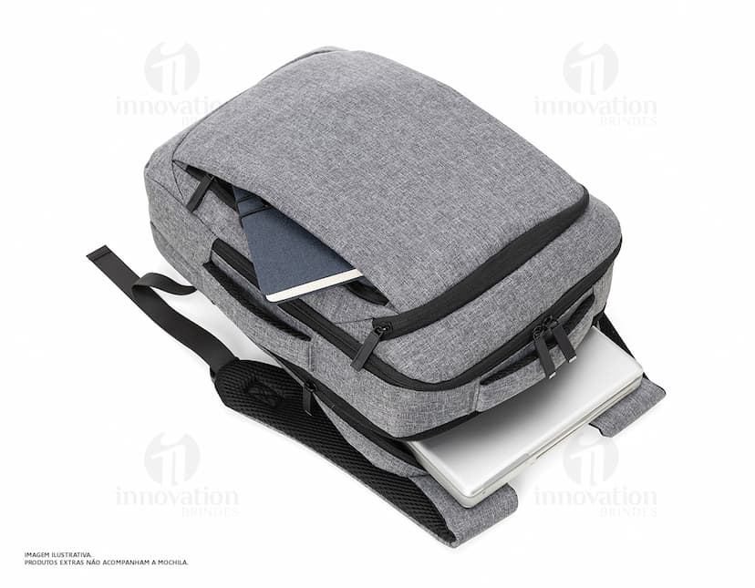 Mochila pasta de couro moderna e elegante para viagens de negócios. Feita com material de alta qualidade, possui design contemporâneo, alça clássica e compartimentos espaçosos. Ideal para transportar equipamentos e acessórios com segurança. Perfeita para aventureiros de negócios que buscam estilo e funcionalidade. Adquira já a sua!