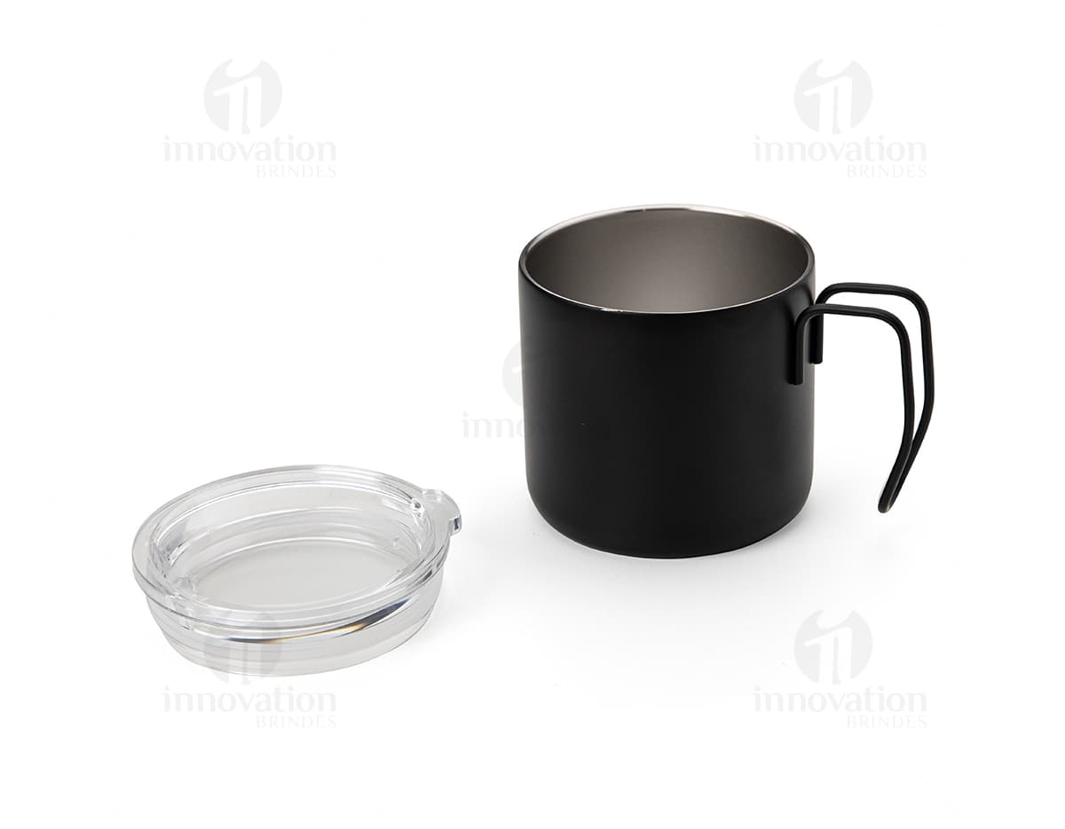 Caneca Inox 350 ml - Ideal para desfrutar de suas bebidas favoritas com estilo. Fabricada em aço inoxidável, esta caneca é resistente e durável. Perfeita para café, chá ou outras bebidas quentes. Adicione um toque de modernidade à sua rotina matinal. Adquira já a sua!
