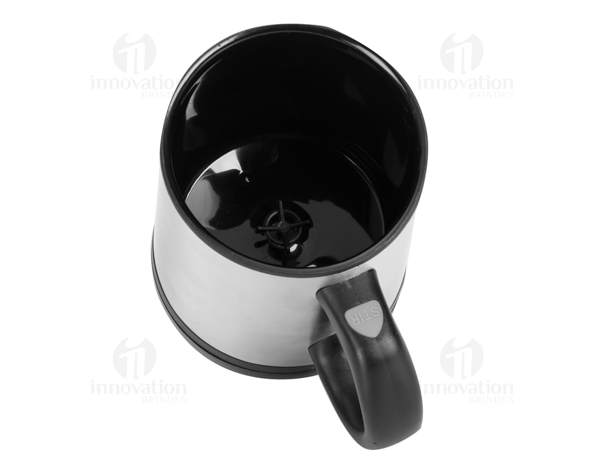 Caneca Mixer 400ml de alumínio, ideal para apreciar seu café ou chá. Com design moderno e resistente, perfeita para quem ama bebidas quentes. Fabricada em aço e com alça para facilitar o manuseio. Adquira a sua!