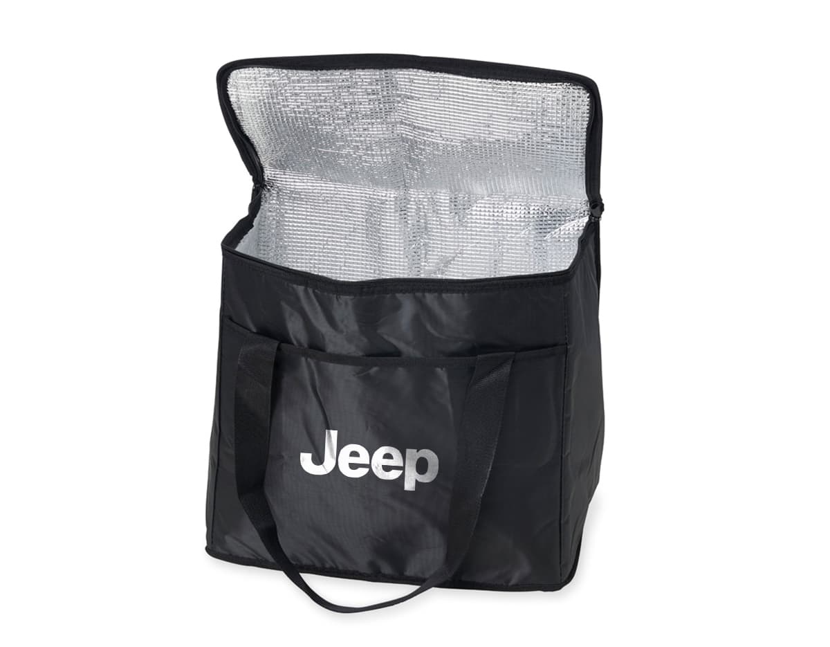 Bolsa térmica de 36 litros: Mantenha seus alimentos frescos por mais tempo! Ideal para viagens, passeios e picnics. Feita com materiais de alta qualidade, essa bolsa é espaçosa, resistente e cheia de estilo. Garanta já a sua e desfrute de praticidade e elegância em suas aventuras.