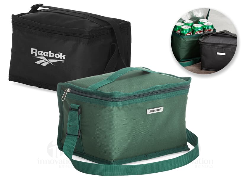 Bolsa térmica de 8 litros, perfeita para viagens e passeios! Feita em couro sintético de alta qualidade, possui alça resistente, zíper de fechamento e design moderno. Mantenha seus alimentos e bebidas frescos por mais tempo com esta bolsa prática e estilosa. Ideal para quem busca praticidade e estilo em um único produto. Aproveite!