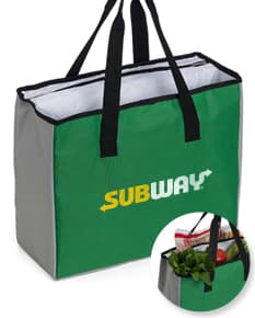 Sacola térmica 25l em couro marrom de luxo para compras e presentes. Design elegante e moderno, perfeito para manter seus itens frescos durante o transporte. Ideal para quem busca estilo e praticidade. Adquira já a sua!