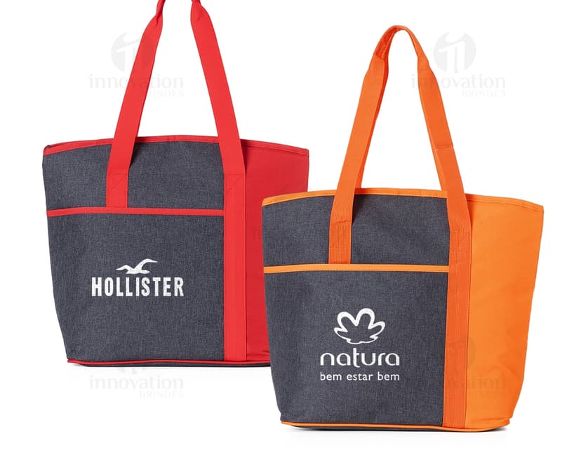 Bolsa térmica 15 litros - Perfeita para manter seus alimentos frescos em qualquer lugar. Design elegante com alça de couro e fecho de fivela. Ideal para compras, viagens e momentos casuais. Adquira já a sua bolsa térmica de luxo e garanta praticidade e estilo!