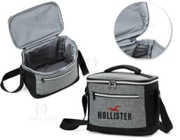 Bolsa térmica de 10 litros com bolsos, em couro na cor preta, com alça e fecho de metal. Ideal para viagens e armazenamento