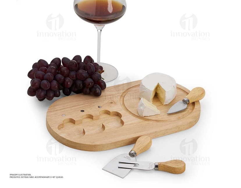 Kit queijo 4 peças em madeira, perfeito para um jantar tradicional. Este set de utensílios de cozinha inclui duas facas e duas colheres, ideais para cortar e servir queijos. Feito em madeira, o kit é durável e fácil de limpar. Adicione um toque retro à sua mesa com este conjunto de kitchenware. Experimente agora!
