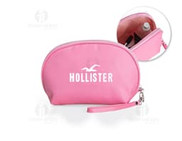Neceser de nylon brillante y moderno, ideal para organizar tus accesorios de forma elegante. Diseño de moda en plástico