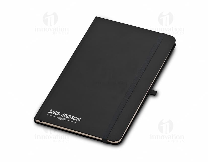 Bloco de Anotações 21x14 - Ideal para organizar suas ideias no escritório ou em reuniões. Feito em couro e com design moderno, é perfeito para guardar suas anotações de forma segura. Organize suas tarefas com praticidade e estilo!