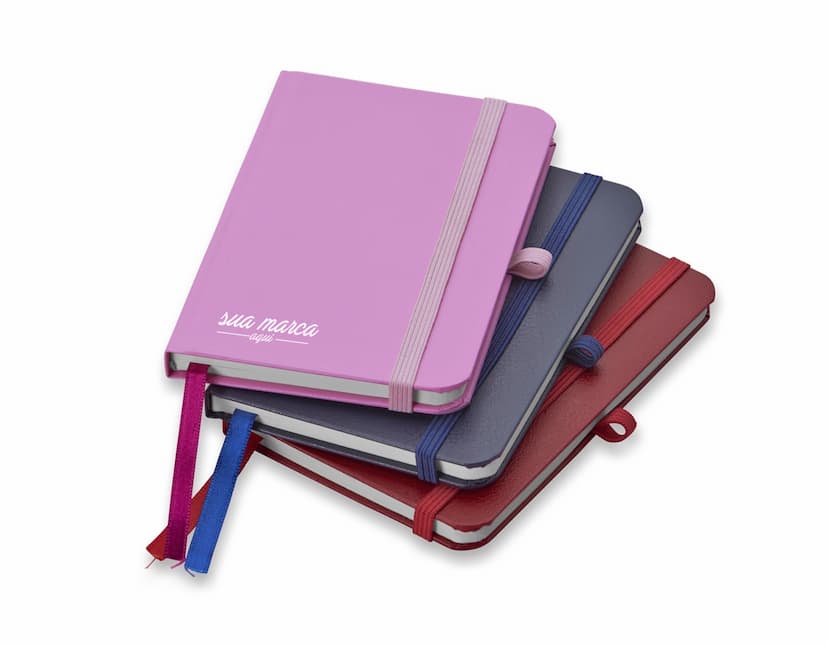 Bloco de Anotações 14x9 - Ideal para organizar suas ideias e anotações com praticidade. Feito com material resistente e durável, perfeito para uso escolar, no trabalho ou em casa. Mantenha suas informações sempre à mão com este bloco de anotações de alta qualidade.