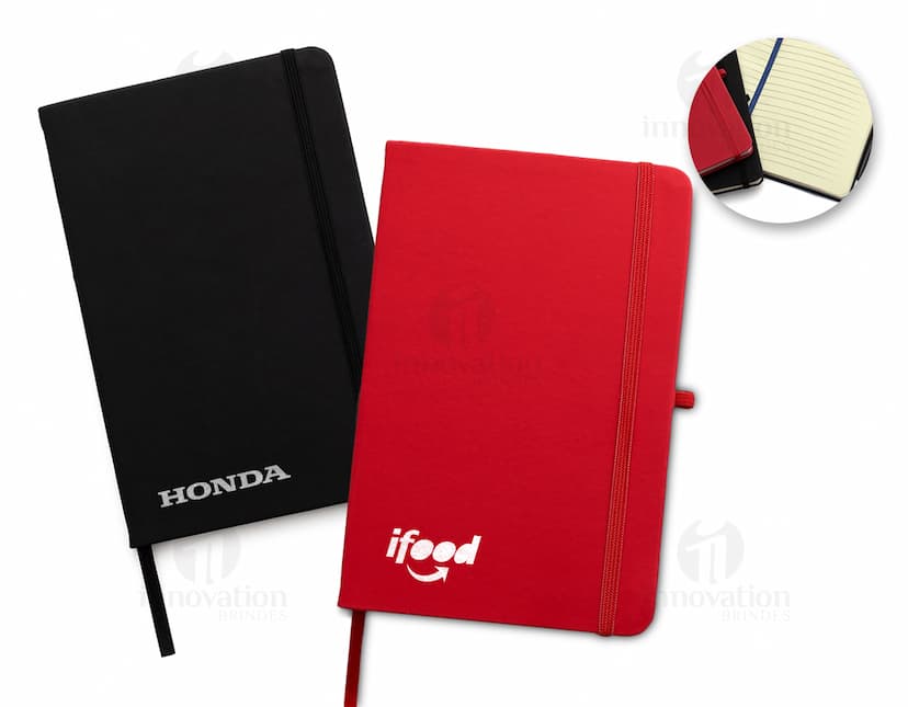 Bloco de Anotações 21x14: Perfeito para organizar suas ideias e projetos. Com capa de plástico e design elegante, este bloco é ideal para o escritório ou para levar a reuniões. Mantenha suas anotações sempre à mão com este prático e versátil bloco de notas. Garanta o seu agora!