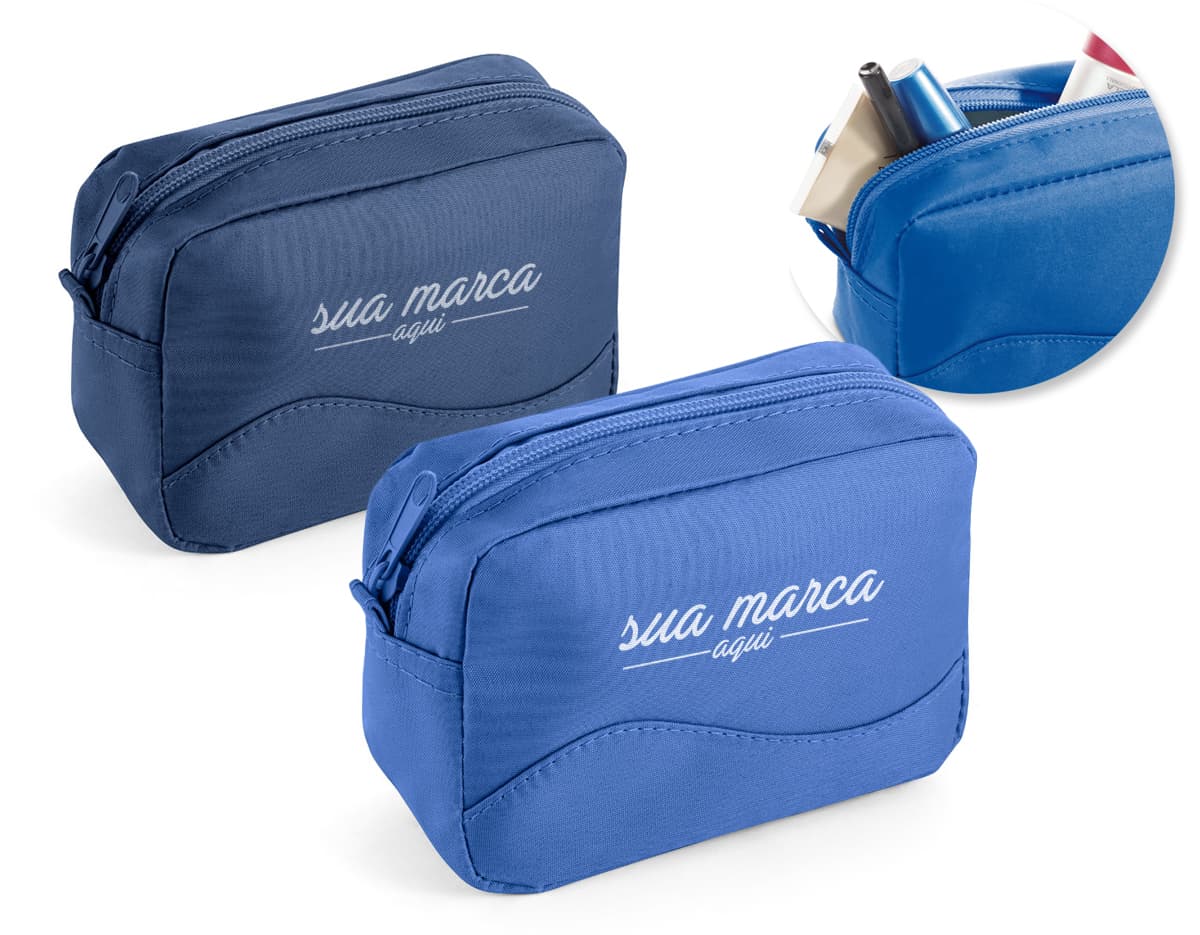 Necessaire preta de couro para organização e estilo. Perfeita para guardar seus produtos de maquiagem e acessórios com elegância e praticidade. Ideal para viagens ou uso diário. Adquira a sua agora!
