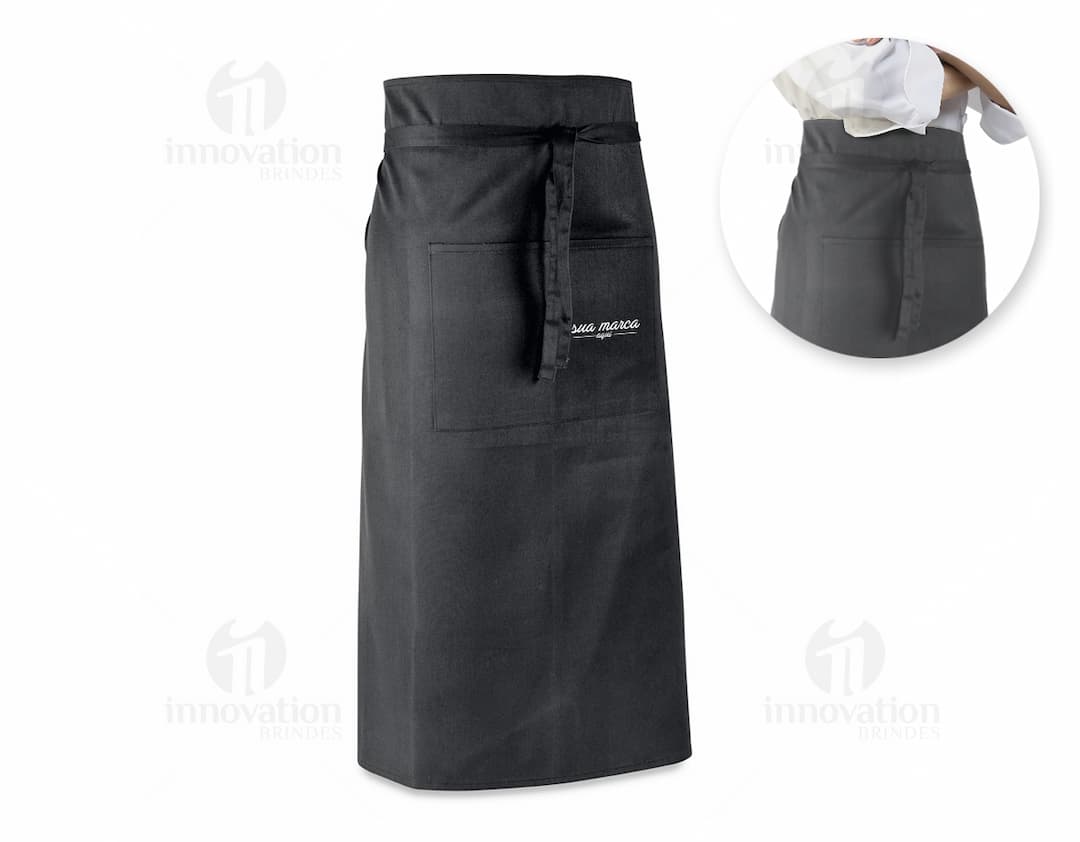 Avental de algodão poliéster preto, elegante e moderno, com bolsos e feito de material resistente. Ideal para uso casual ou no trabalho, proporcionando estilo e proteção.