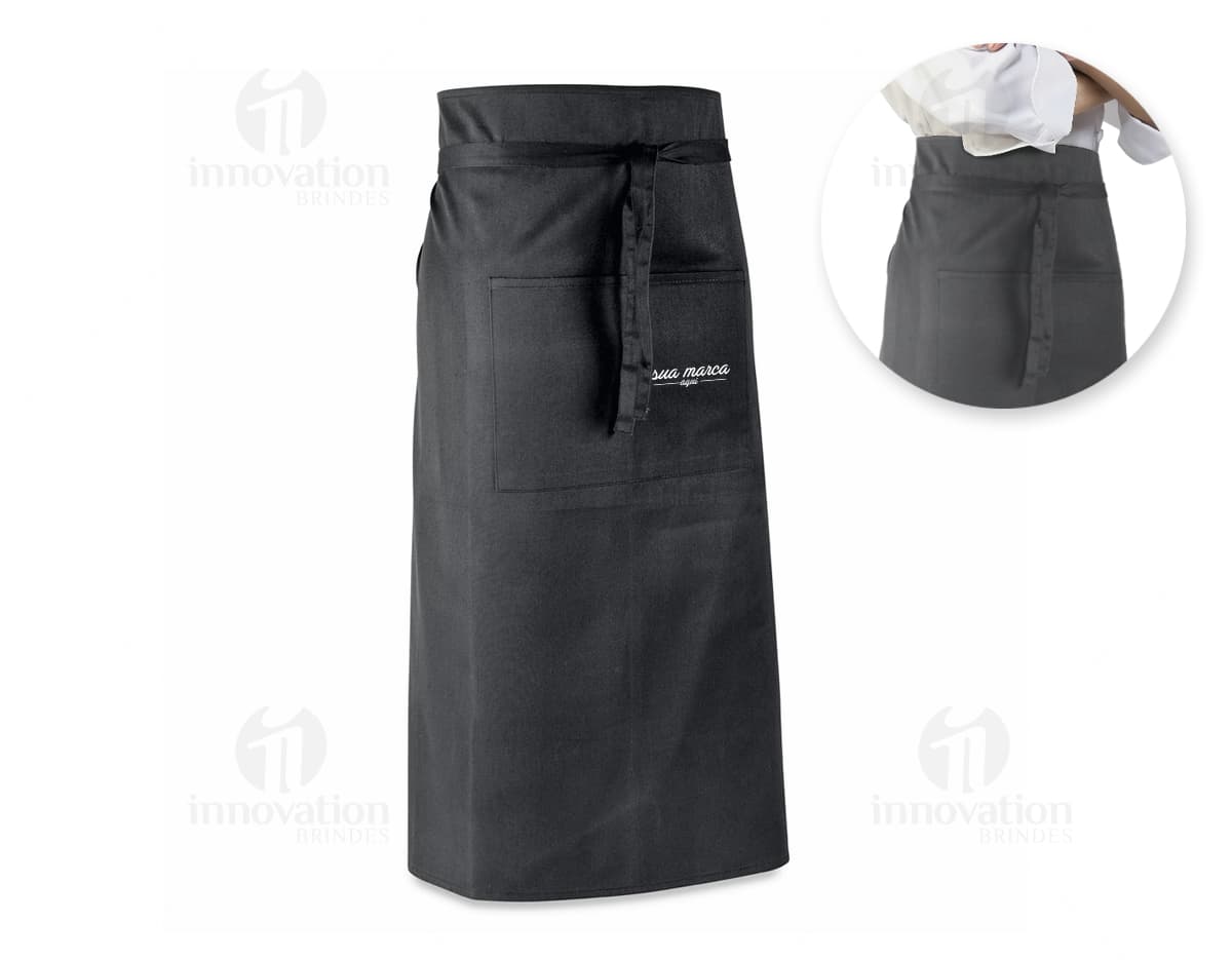 Avental de algodão poliéster preto, elegante e moderno, com bolsos e feito de material resistente. Ideal para uso casual ou no trabalho, proporcionando estilo e proteção.