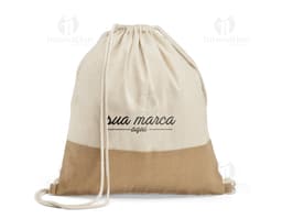 Mochila de tela resistente y moderna, ideal para viajes y compras. Ligera y práctica, perfecta para quienes buscan estilo y