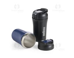 Copo de inox com capacidade de 450ml.