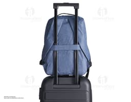 Mochila de Nylon 21L USB - Prática e Moderna para Viagens e Trabalho Precisando de uma mochila versátil para suas viagens ou