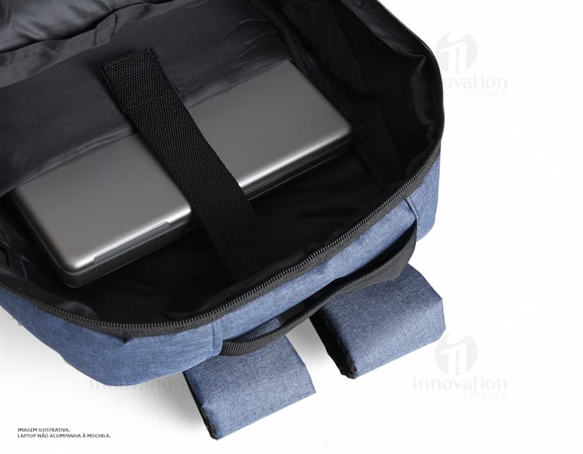 Mochila de Nylon 21L USB - Moderna, prática e cheia de estilo, essa mochila de nylon é perfeita para suas viagens de negócios ou passeios casuais. Com capacidade de 21 litros e porta USB integrada, é ideal para quem busca praticidade e elegância. Aproveite já!