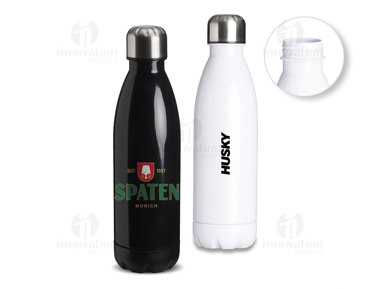 Garrafa Plástica 700ml - Ideal para festas e eventos! Aproveite a praticidade e segurança desta garrafa de plástico de alta qualidade. Perfeita para armazenar líquidos diversos. Com design clean e luxuoso, é perfeita para celebrar e brindar com estilo. Acesse já e adquira a sua!