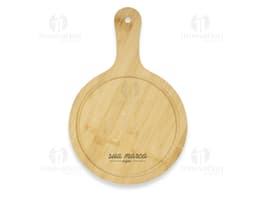 Tábua redonda de madeira orgânica para cozinha gourmet. Perfeita para cortar alimentos frescos e saudáveis. Aproveite o